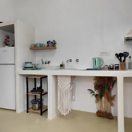 Diminutif 2 Apartment Adamantas (Milos)
