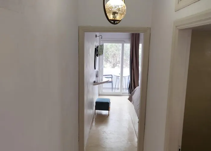 Diminutif Ll 公寓 *